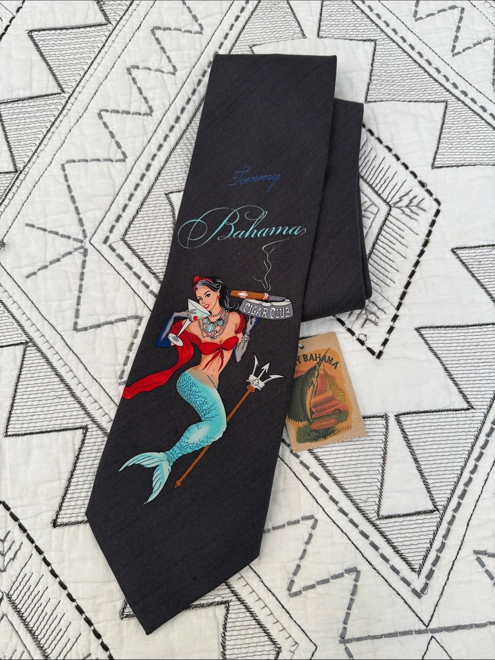 Tommy Bahama NWT Mermaid Cigar City tie